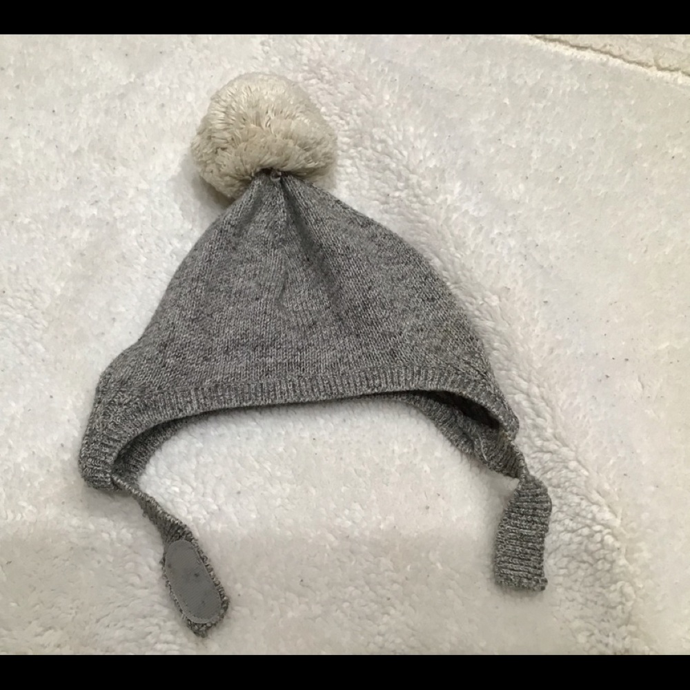 5 for 5 😍Baby Gap beanie
